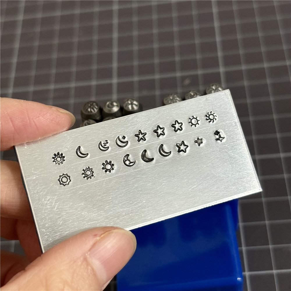 9pcs/set Moon Star Sun Design  - огляд і ціна Leather Stamp Set